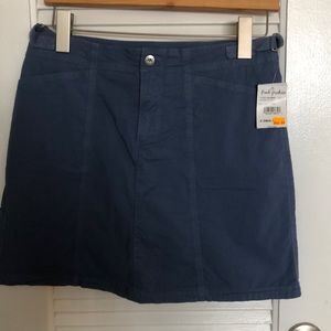 Cruiser skort
